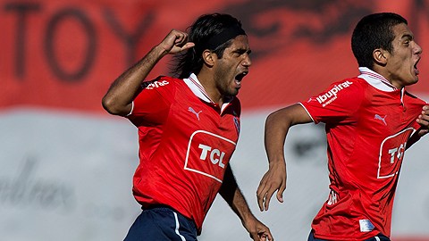 Independiente empata con Belgrano en futbol argentino.