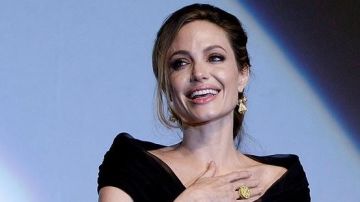 La muerte de su madre por cáncer en 2007 hizo que Jolie se sometiera a la operación.