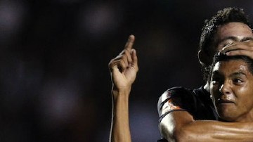 'Tecatito' Corona buscará consagrarse con Rayados.