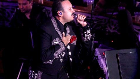 Pepe Aguilar ofreció un concierto en Pico Rivera Sports Arena.