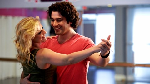Ana Layevska y José Luis Reséndez protagonizan el melodrama 'Dama y Obrero'.
