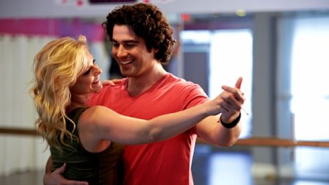 Ana Layevska y José Luis Reséndez protagonizan el melodrama  'Dama y Obrero'.