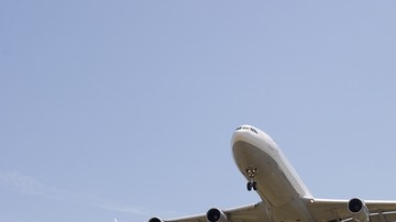Debido a la emergencia, el avión aterrizó 9 minutos después de lo estipulado.