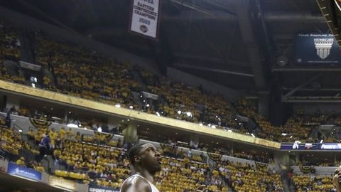 Los Pacers pelearon como si se jugaran la vida.