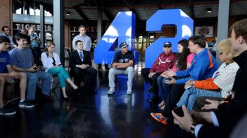 Mariano Rivera se reunió con fanáticos y empleados de los Mets en el Citi Field, en su última visita antes de retirarse.