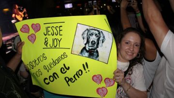 Jesse y Joy, el dúo de música pop alternativo, trajeron su gira 'Latinos Imparables' a Chicago.