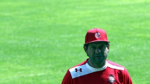 José Saturnino Cardozo, DT de los Diablos Rojos.