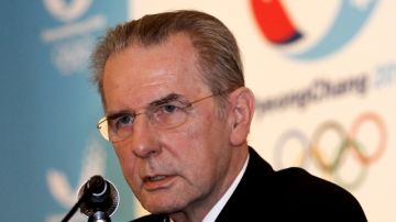 Jacques Rogge, presidente del Comité Olímpico Internacional que se encuentra en Rusia para resolver los problemas para los Juegos 2020
