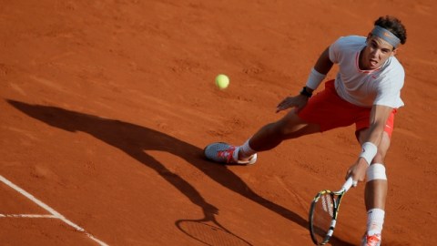 Rafael Nadal pasó ayer algunos sobresaltos, pero venció en tres sets al italiano Fabio Fognini en el Abierto de Francia.