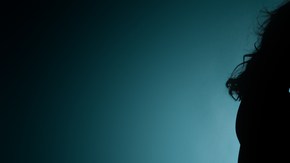 La ley estatal actual sólo permite abortar más tarde de las 24 semanas de embarazo si la vida de la madre está en serio peligro.