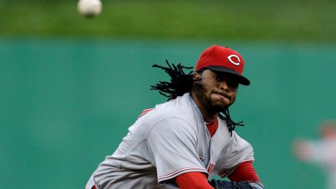 Rojos envían a Cueto a lista de lesionados