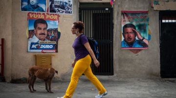 La política y la realidad se hacen sentir en Caracas.