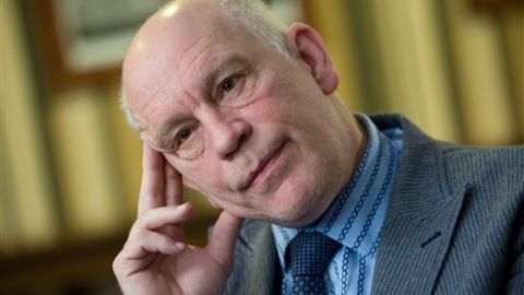 El actor Malkovich hizo presión sobre la herida de Walpole para contener la hemorragia, aunque no se ha confirmado.