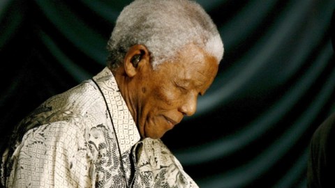 Imagen de archivo del líder sudafricano Nelson Mandela.