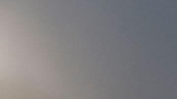 La neblina se presentó en el parque de pelota.