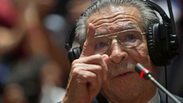 José Efraín Ríos Montt es juzgado por la muerte de 1,771 indígenas ixiles a manos del Ejército.