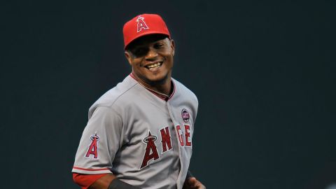 Aybar pega triple con casa llena y Angelinos gana