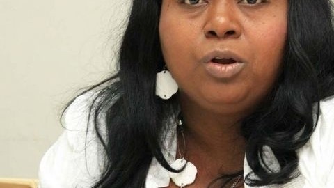 Jacqueline Montero, presidenta del Movimiento de Mujeres Unidas (Modemu), asegura que la medida obra contra las trabajadoras sexuales y advierte que se movilizarán para lograr que sea anulada.
