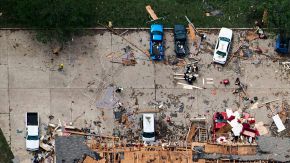 Vista de los destrozos tras la explosión al norte de Waco,Texas.
