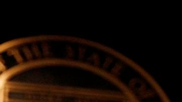 La gobernadora de Arizona Jan Brewer quiere evitar que los jóvenes indocumentados obtengan la licencia de conducir del estado.