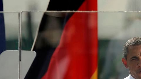 El presidente de EEUU, Barack Obama, durante su discurso ante la Puerta de Brandeburgo, en Berlín.