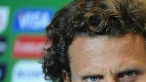 Diego Forlán estará en la alineación titular ante la selección de Nigeria