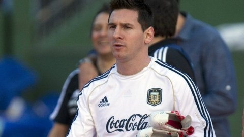El delantero agentino Lionel Messi reconoce que le hace falta ganarse un Mundial