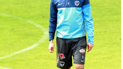 Jonathan Orozco confía en sus compañeros del Tricolor.