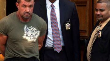 Anthony Criscuolo, 40 años, fue instruido ayer de cargos en la Corte Criminal de El Bronx por  violar a una estudiante de 10 años.