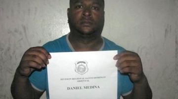 Daniel Medina Nova fue detenido por las autoridades de la República Dominicana. Esta imagen es de un arresto anterior.