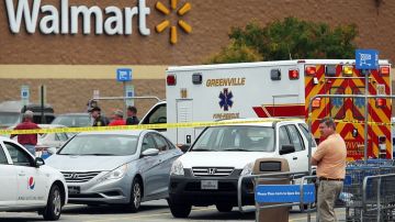 La Policía ha tomado el control de la tienda Wal-Mart, en Greenville, Carolina del Norte.