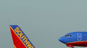 Southwest Airlines ha dejado en tierra toda su flota de aviones que tienen programada salida el viernes, debido a un problema con sus ordenadores.