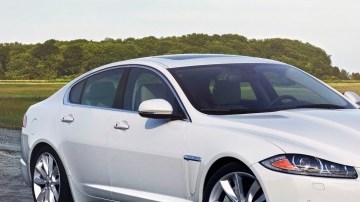 El Jaguar XF compite entre los grandes de lujo.