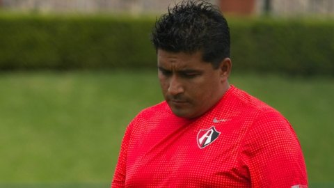 Omar Asad, técnico de los Rojinegros del Atlas