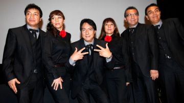 El grupo de cumbia, Los Ángeles Azules, durante la presentación de su disco en colaboración con roqueros mexicanos.