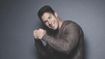 Chino, del binomio Chino & Nacho, ha aparecido en publicaciones también por su físico.