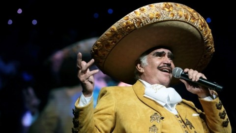"Luis Enrique. El Gallo de Jalisco" viajará a EEUU para promocionar su disco que logró gracias a Vicente Fernández.