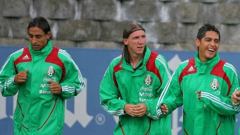Leandro Augusto (izq.) y Matías Vuoso (der.) han sido dos de los naturalizados que vistieron la camiseta del Tri azteca.