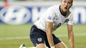 Harry Kane, de Inglaterra, se lamenta tras la eliminación de su equipo del Mundial Sub-20