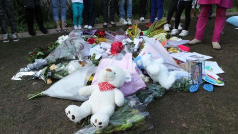Mensajes de apoyo a Mandela se suman a las oraciones mundiales.