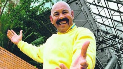 Óscar D'León fue reconocido como Visitante Ilustre de Montevideo tras recuperarse de su accidente.