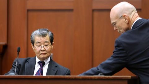 El doctor Hirotaka Nakasone, técnico del FBI, experto en reconocimiento de voz.