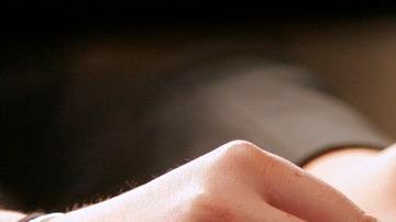 Según la acusación, entre noviembre de 2012 y febrero pasado, la ejecutiva abusó de su posición para llevarse más de 165 joyas.