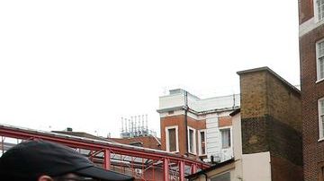 Periodistas ya se han apostado en las afueras del Hosiptal St. Mary en Londres a la espera del parto.