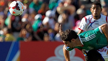 México no aguantó el paso de Panamá y pierde en su primer partido de la Copa de Oro.