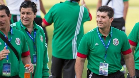 La selección mexicana reconoció este sábado la cancha del Rose Bowl, en Pasadena, California