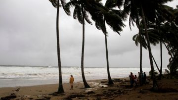 Chantal afectaría la costa de Puerto Rico el miércoles a primera hora y también atravesaría la República Dominicana y Haití.