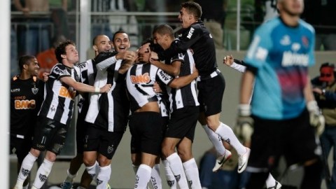 El Atlético Mineiro de Brasil se impuso en tanda de penales a Newell's Old Boys de Argentina y avanzó a la final de la Copa Libertadores