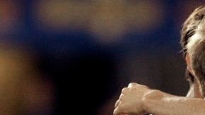 Landon Donovan celebra su gol con Stuart Holden, en el triunfo 6-1 de EEUU sobre Belice, en la Copa Oro