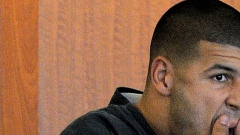 El panorama para el ex ala cerrada de los Patriots se nubla cada vez más.